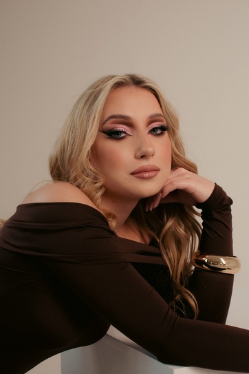 Zdjęcie z profilu Agaataa (Modelka) w kategorii Glamour