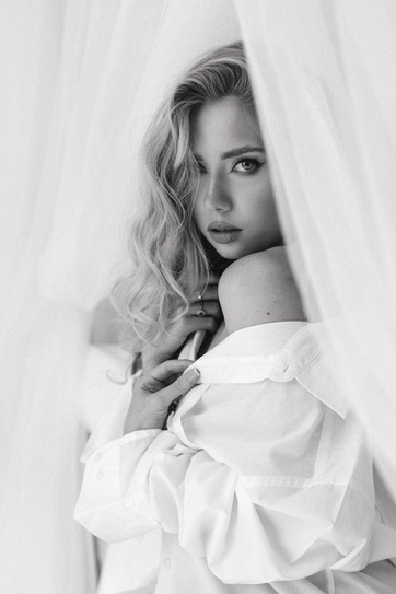 Najlepiej oceniane zdjęcie, wybrane z portfolio Olivka, przedstawiające portret, blackandwhite