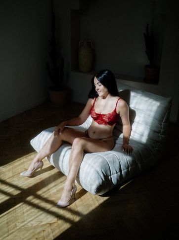 Zdjęcie z portfolio qcel (Fotograf), przedstawiające bielizna, swiatło, sensual
