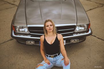 Zdjęcie z portfolio maysonove (Modelka), przedstawiające samochód, mercedes