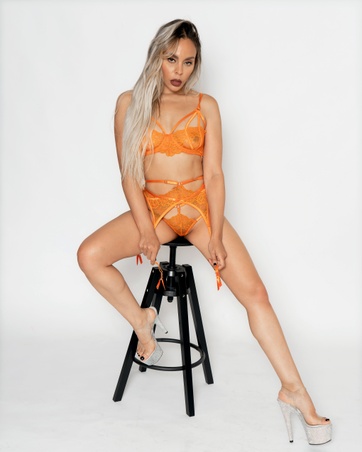 Fotograf prezentuje najnowsze zdjęcie z portfolio rn_photoart, przedstawiające studio, sensual, bielizna