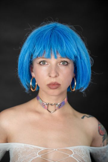 Najlepiej oceniane zdjęcie, wybrane z portfolio annapotok, przedstawiające peruka, tatuaże, choker, piercing, kolczyki, studio