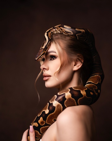 Zdjęcie z portfolio vanessa (Modelka), przedstawiające wąż, studio, portret