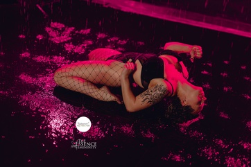 Fotograf prezentuje najnowsze zdjęcie z portfolio Kuzmaart, przedstawiające lena, poznań, dymstudio, kuźmaart, 2026