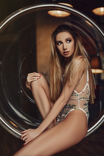 Zdjęcie z profilu cez_lewan (Fotograf) w kategorii Glamour