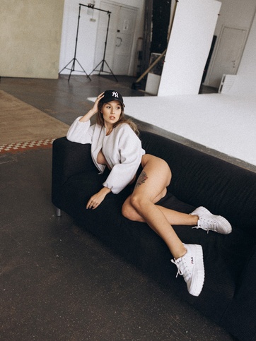 Zdjęcie z profilu mowmimeg (Modelka) w kategorii Erotyka