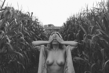 Zdjęcie z profilu dombroslaw (Fotograf) w kategorii Akt